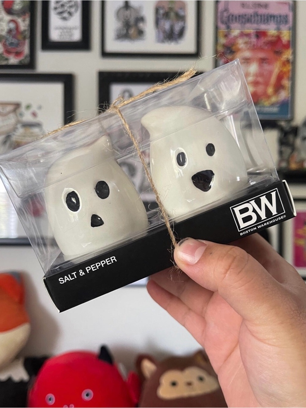 Boston Warehouse White Ghost Face Salt & Pepper Shakers